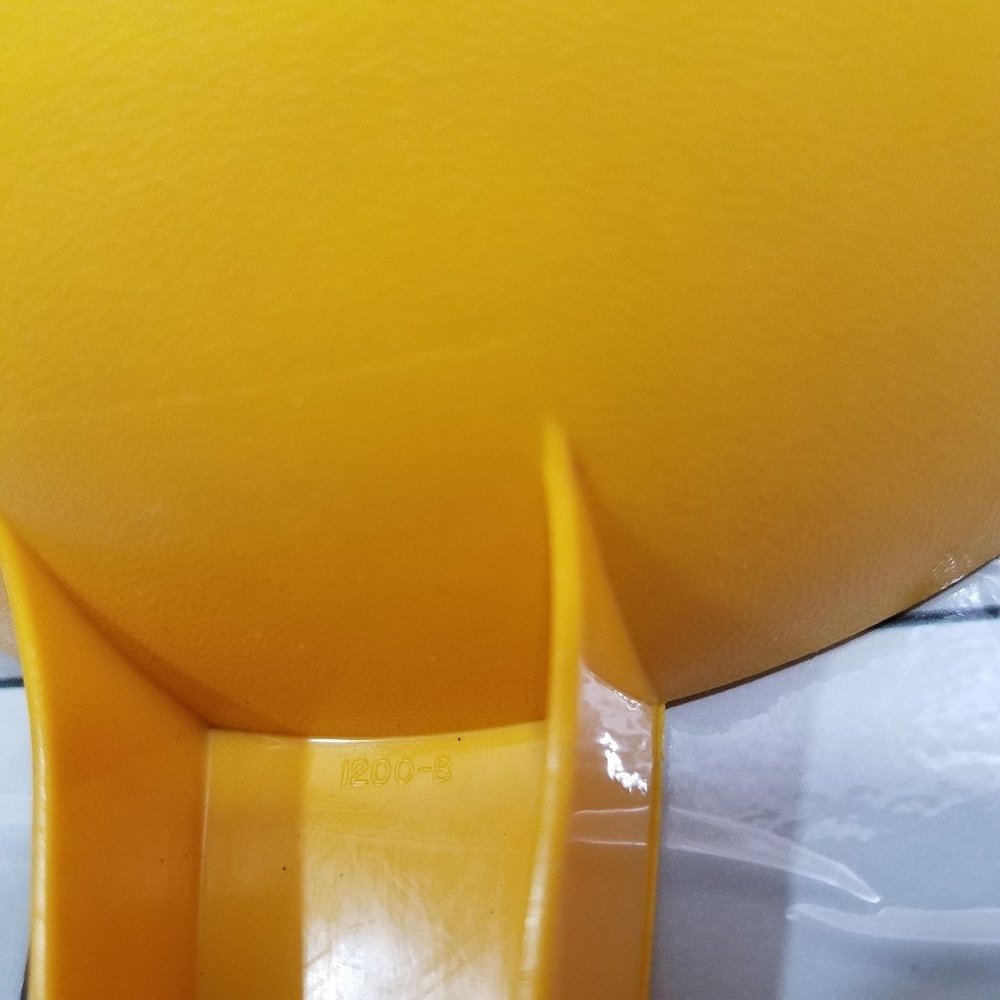 Tupperware Colander - Picture 5 of 11